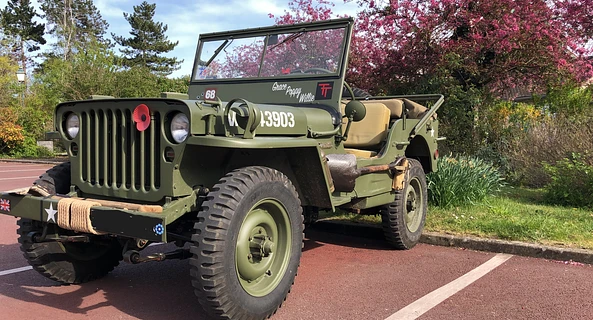 location-JEEP-La Chapelle-Longueville-roadstr