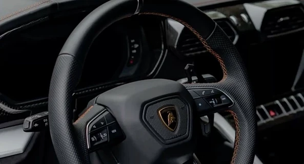 location-LAMBORGHINI-Nice-roadstr