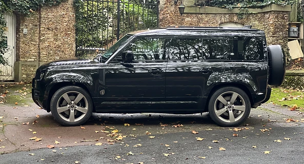 location-LAND ROVER-Issy-les-Moulineaux-roadstr