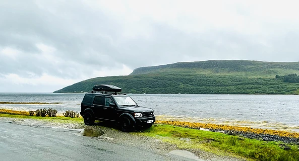 location-LAND ROVER-Villeneuve-de-Berg-roadstr