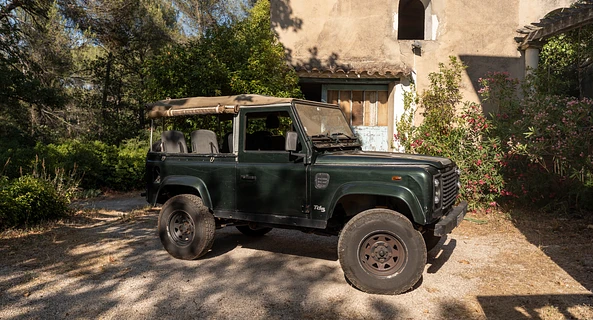 location-LAND ROVER-Aubagne-roadstr