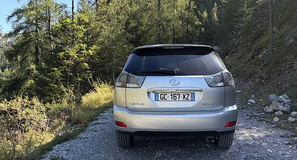 location-LEXUS-Vitrolles-roadstr