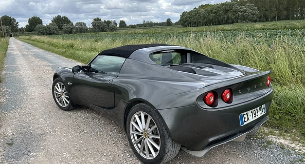 location-LOTUS-Hazebrouck-roadstr