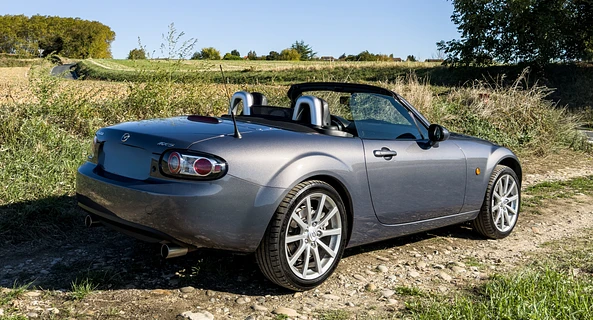 location-MAZDA-Lyon-roadstr