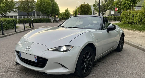 location-MAZDA-Paris-roadstr