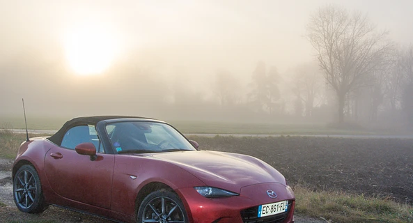 location-MAZDA-Montélier-roadstr