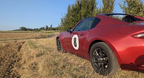 location-MAZDA-Communay-roadstr