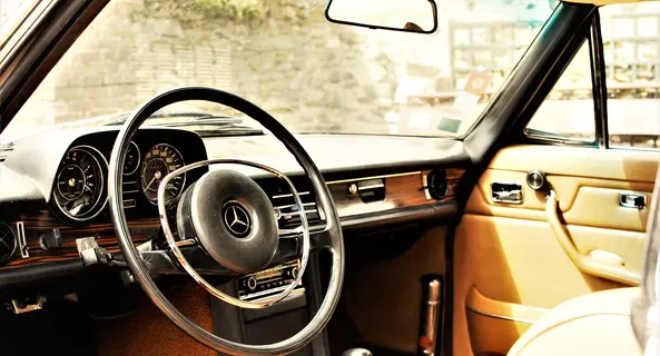 location-MERCEDES-BENZ-Paris-roadstr
