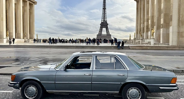 location-MERCEDES-BENZ-Nanterre-roadstr