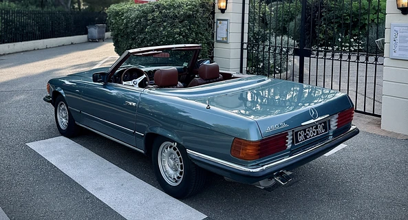 location-MERCEDES-BENZ-Nice-roadstr