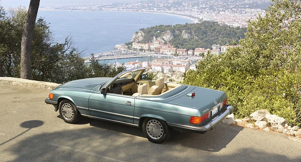 location-MERCEDES-BENZ-Nice-roadstr