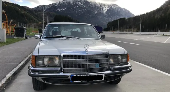 location-MERCEDES-BENZ-Cachan-roadstr