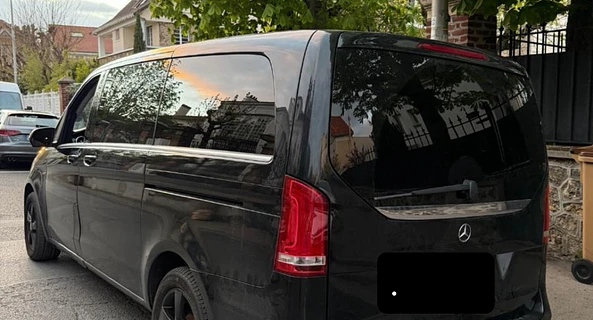 location-MERCEDES-BENZ-Colombes-roadstr