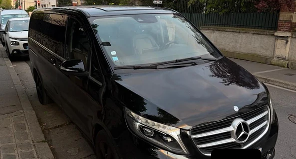 location-MERCEDES-BENZ-Colombes-roadstr