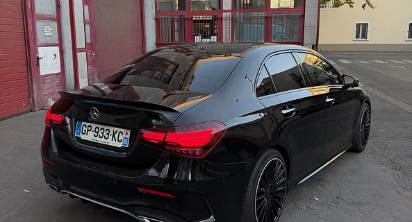 location-MERCEDES-BENZ-Saint-Denis-roadstr