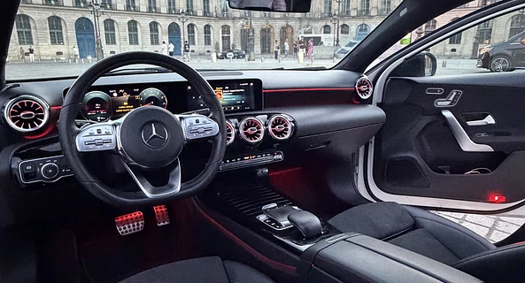 location-MERCEDES-BENZ-Paris-roadstr