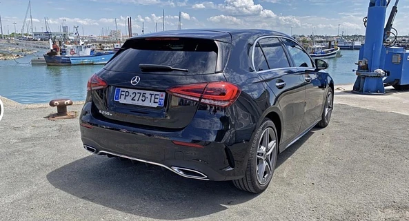 location-MERCEDES-BENZ-Denain-roadstr