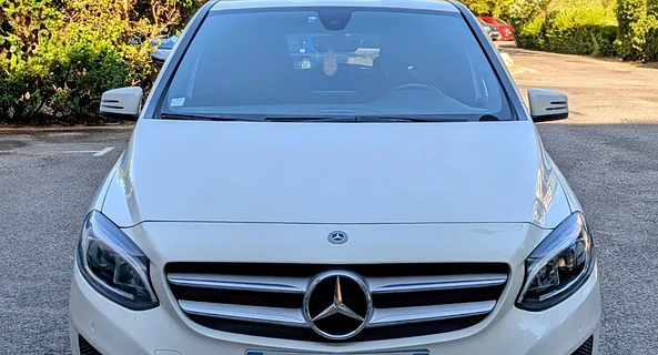 location-MERCEDES-BENZ-Aix-en-Provence-roadstr