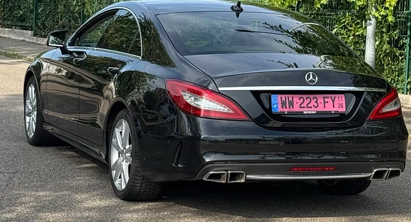 location-MERCEDES-BENZ-Lyon-roadstr