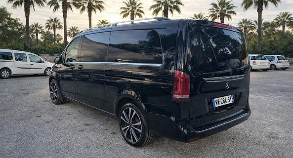 location-MERCEDES-BENZ-Nice-roadstr