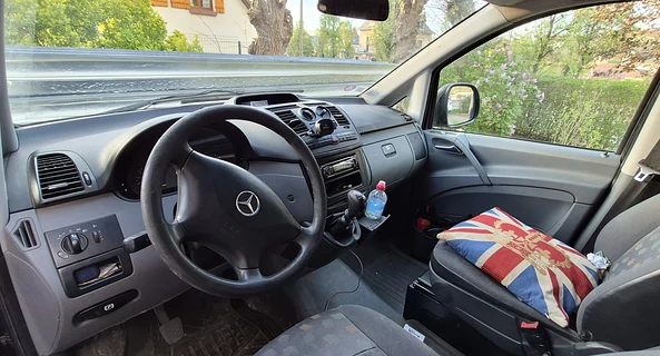 location-MERCEDES-BENZ-Grand-Couronne-roadstr