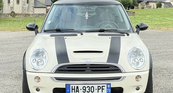 location-MINI-Paris-roadstr