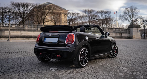 location-MINI-Paris-roadstr