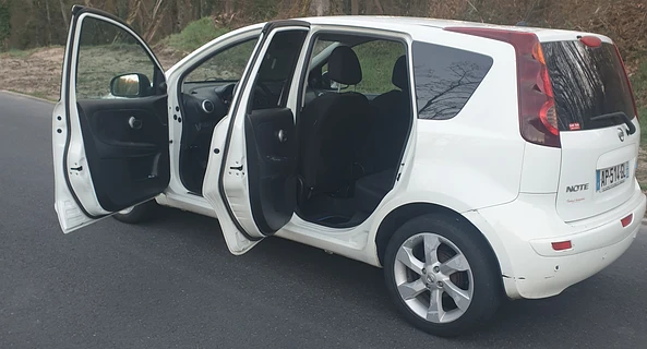 location-NISSAN-Clermont-Ferrand-roadstr