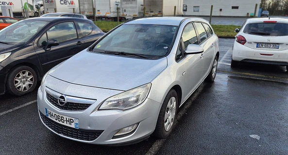 location-OPEL-Douai-roadstr