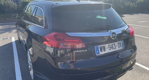 location-OPEL-Bessenay-roadstr