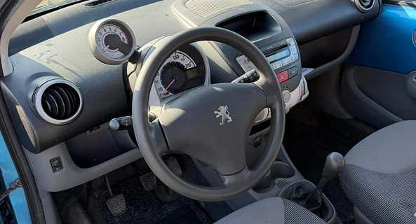 location-PEUGEOT-Perrignier-roadstr