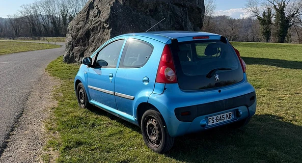 location-PEUGEOT-Perrignier-roadstr