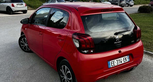 location-PEUGEOT-Aix-en-Provence-roadstr