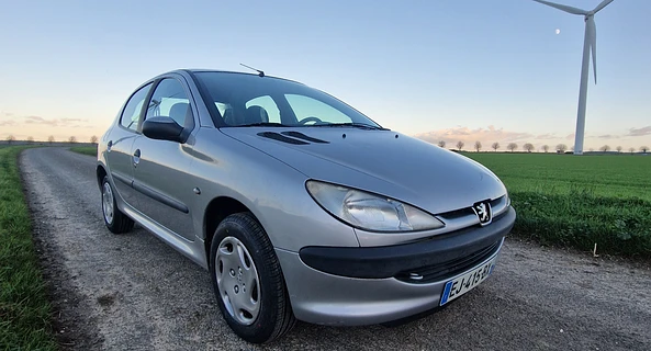 location-PEUGEOT-Abbeville-roadstr