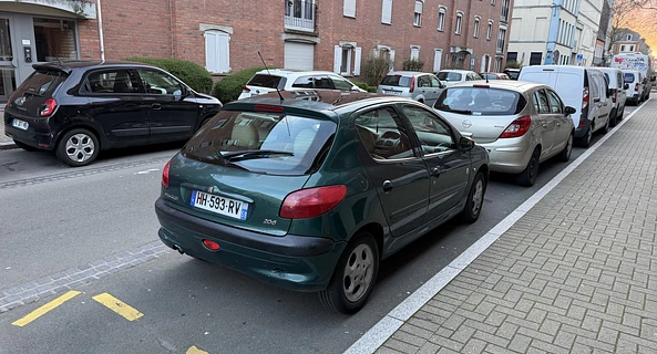 location-PEUGEOT-Armentières-roadstr