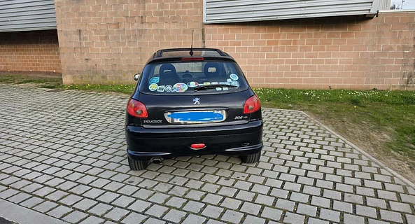 location-PEUGEOT-Mecquignies-roadstr