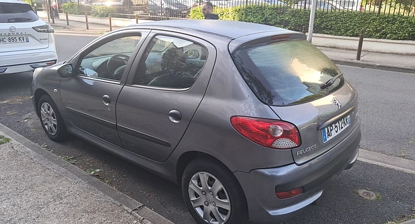 location-PEUGEOT-Torcy-roadstr
