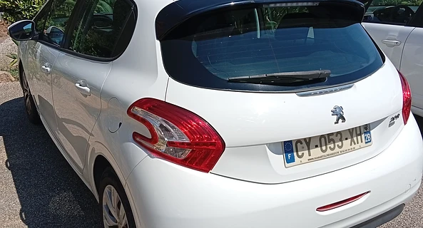 location-PEUGEOT-Afa-roadstr