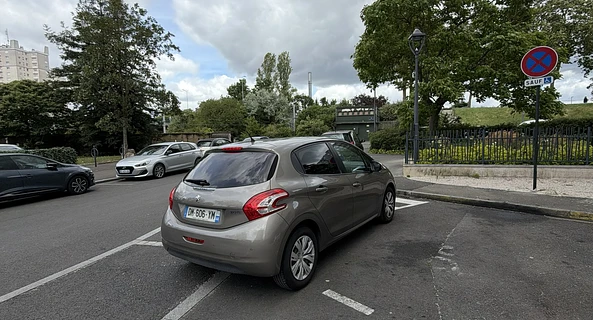 location-PEUGEOT-Fleury-les-Aubrais-roadstr
