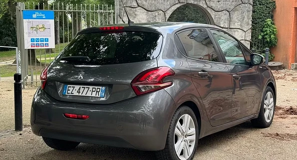 location-PEUGEOT-Gentilly-roadstr