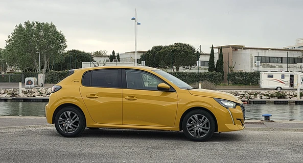 location-PEUGEOT-Perpignan-roadstr