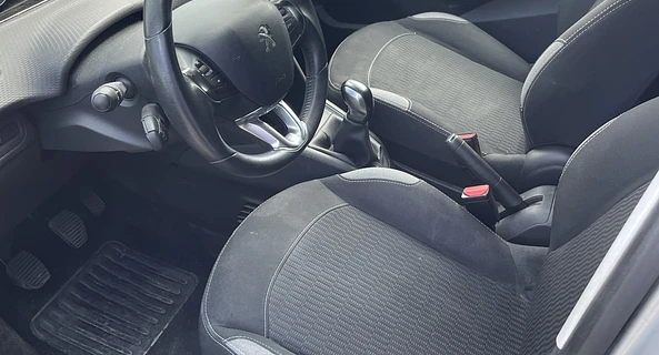 location-PEUGEOT-Saint-Herblain-roadstr