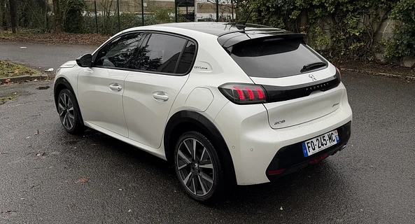location-PEUGEOT-Saint-Ouen-l'Aumône-roadstr