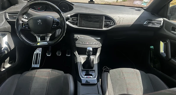 location-PEUGEOT-Saint-Herblain-roadstr