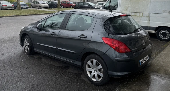 location-PEUGEOT-Montbéliard-roadstr