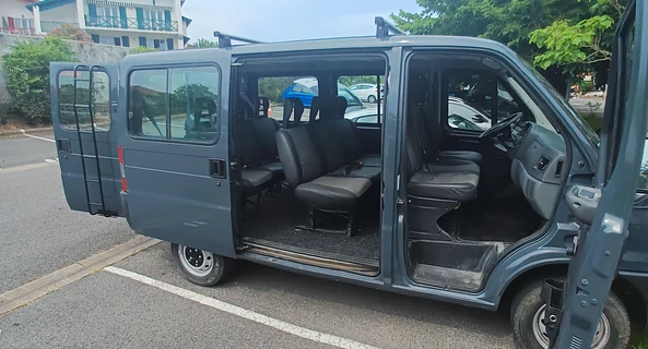 location-PEUGEOT-Biarritz-roadstr