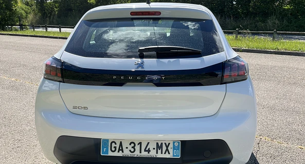 location-PEUGEOT-Meyzieu-roadstr