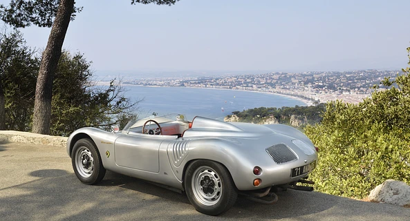 location-PORSCHE-Nice-roadstr