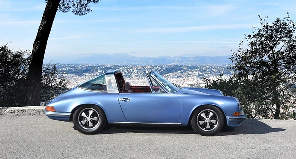 location-PORSCHE-Nice-roadstr
