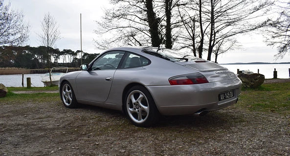 location-PORSCHE-Le Taillan-Médoc-roadstr
